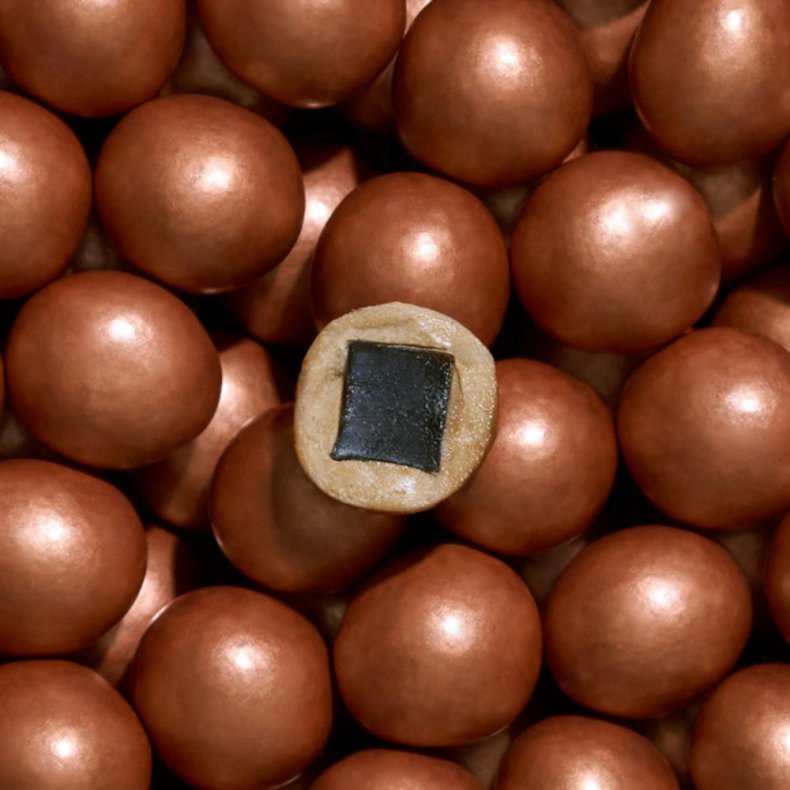 BLOW LAKRIDS - CLASSIC SALTY CARAMEL 125 gr.